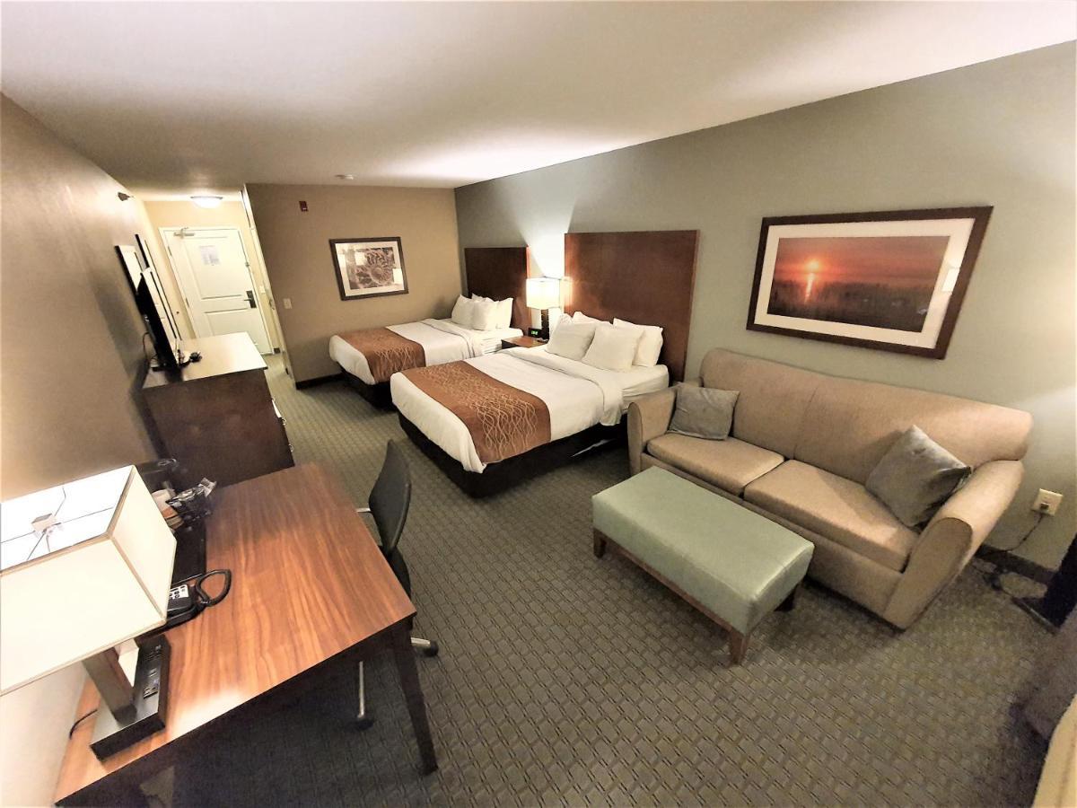 Amerivu Inn And Suites - Chisago City エクステリア 写真