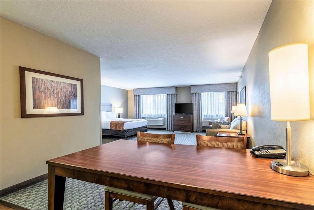 Amerivu Inn And Suites - Chisago City エクステリア 写真