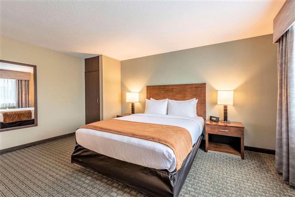 Amerivu Inn And Suites - Chisago City エクステリア 写真