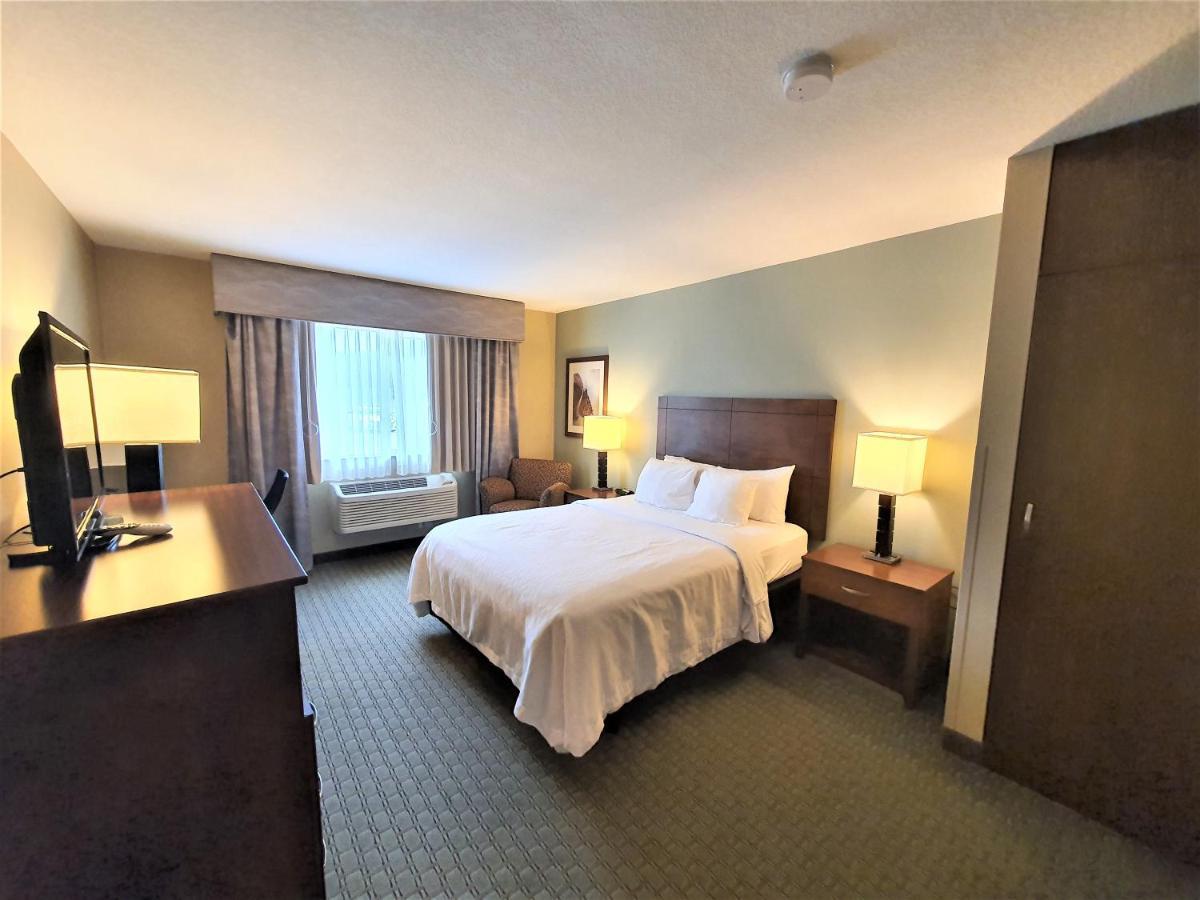 Amerivu Inn And Suites - Chisago City エクステリア 写真