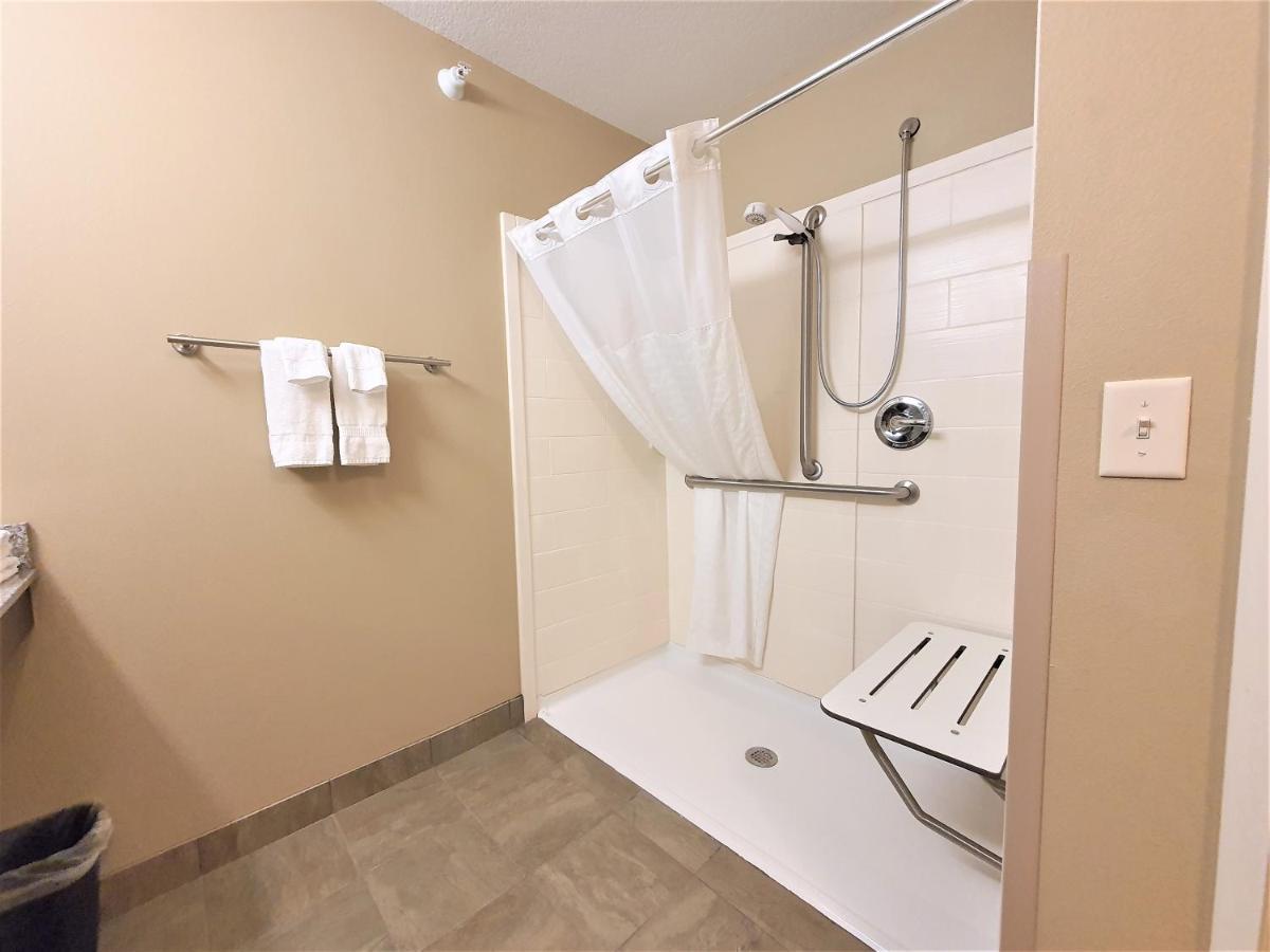 Amerivu Inn And Suites - Chisago City エクステリア 写真
