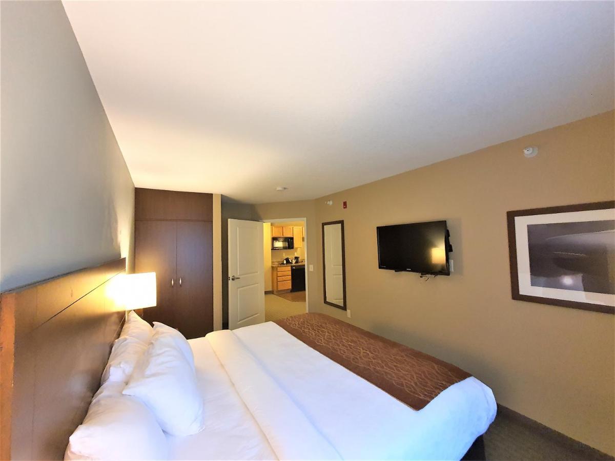 Amerivu Inn And Suites - Chisago City エクステリア 写真