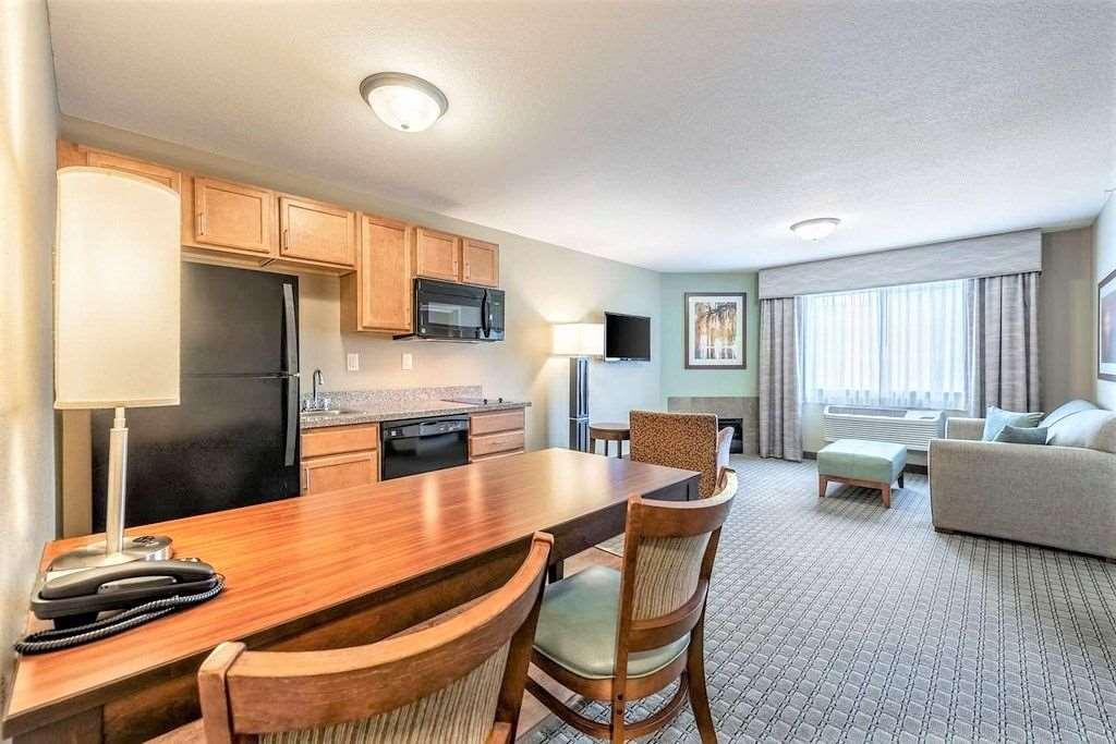Amerivu Inn And Suites - Chisago City 部屋 写真